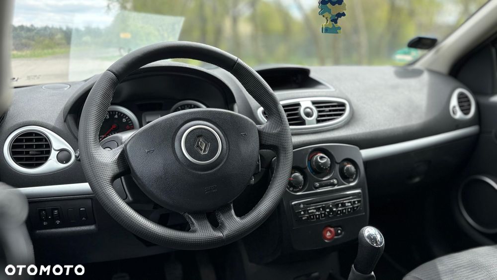 Renault Clio 1.2 16V All Inclusive - 16