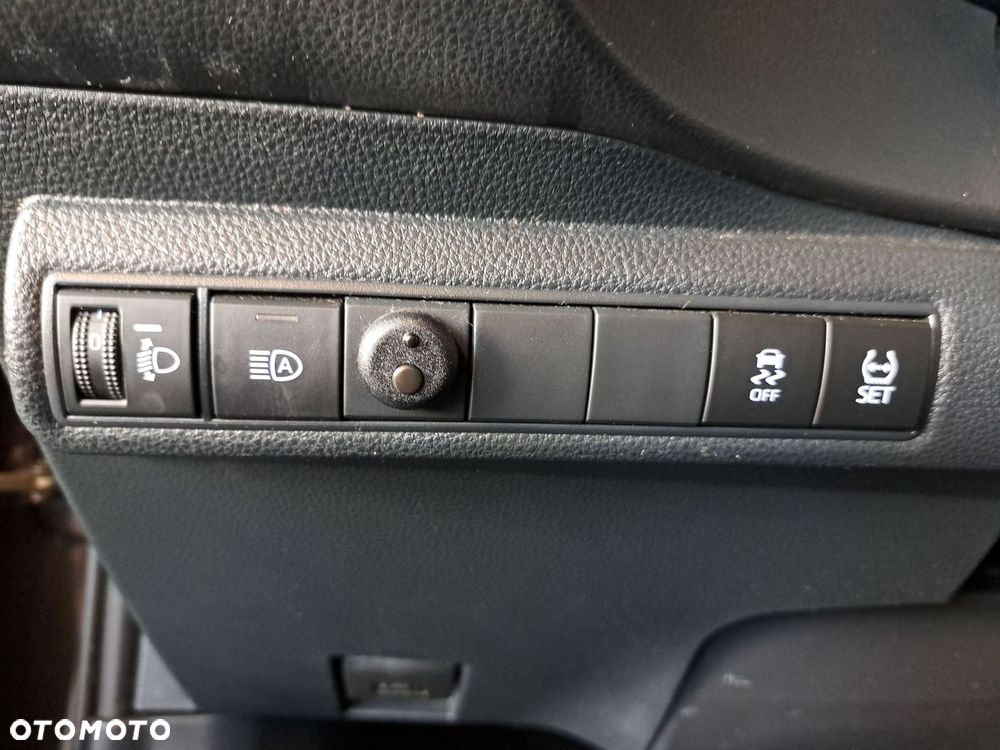 Toyota Corolla 1.8 Hybrid Comfort - 37