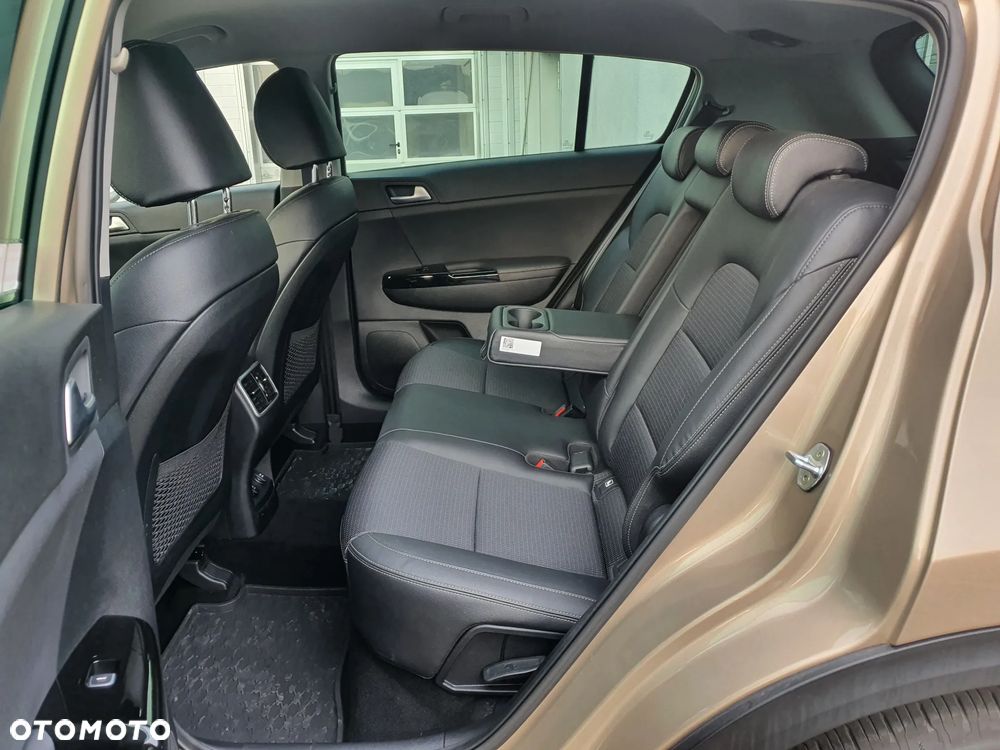 Kia Sportage 1.6 T-GDI L Business Line 2WD - 28