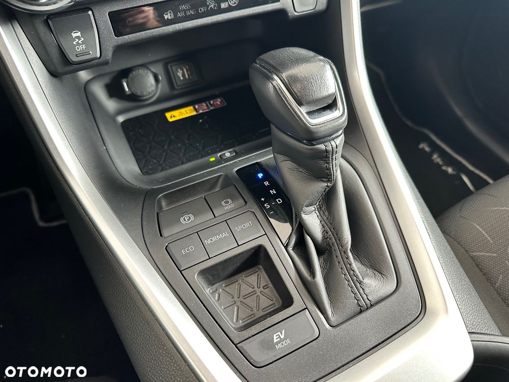 Toyota RAV4 2.5 Hybrid Comfort 4x2 - 13