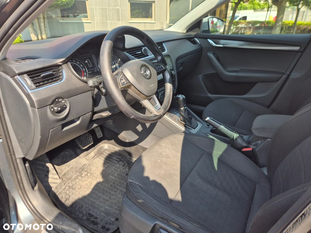 Skoda Octavia Scout 2.0 TDI 4x4 DSG - 7