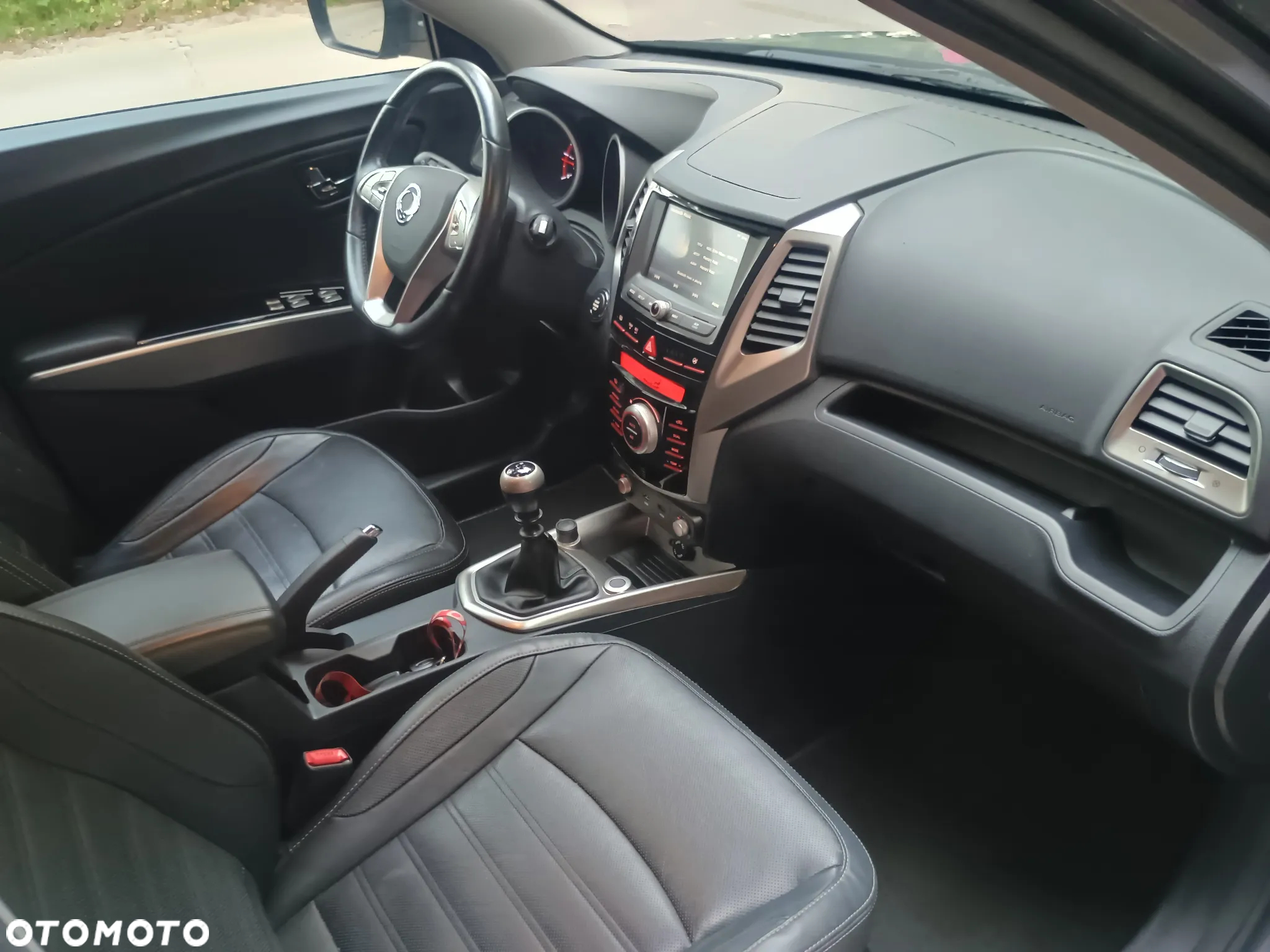SsangYong/KGM Tivoli - 10