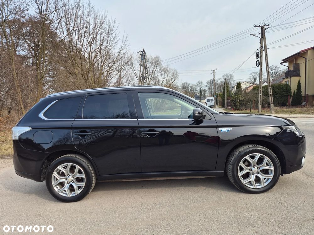 Mitsubishi Outlander - 15