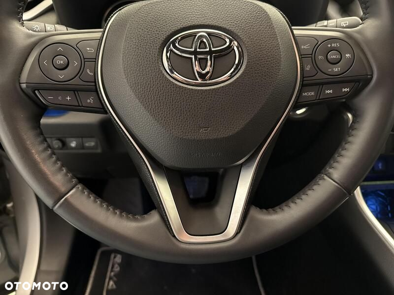 Toyota RAV4 - 14