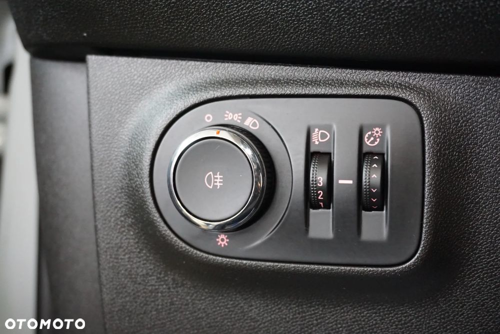 Opel Adam 1.4 - 29