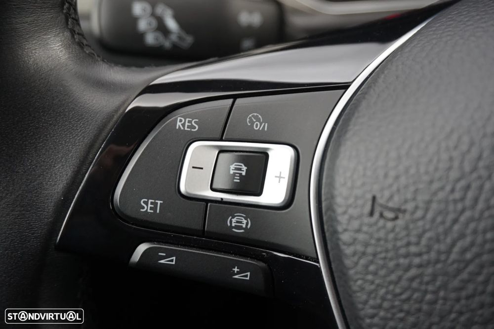 VW T-Roc 2.0 TDI Style - 30