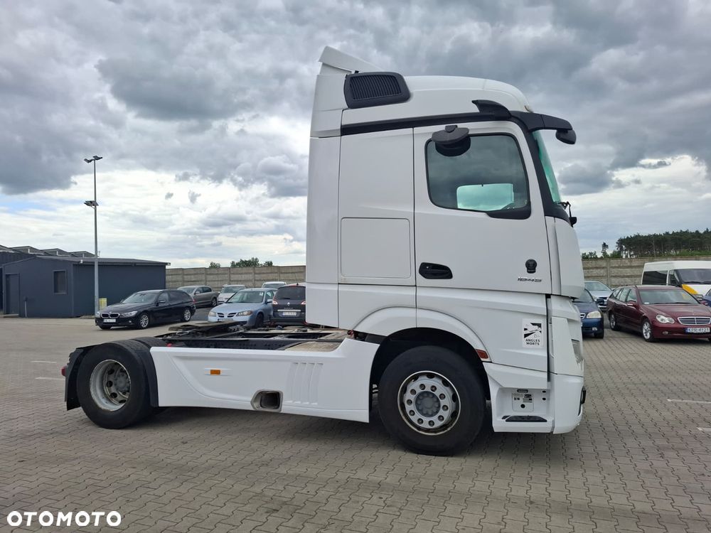 Mercedes-Benz ACTROS - 2