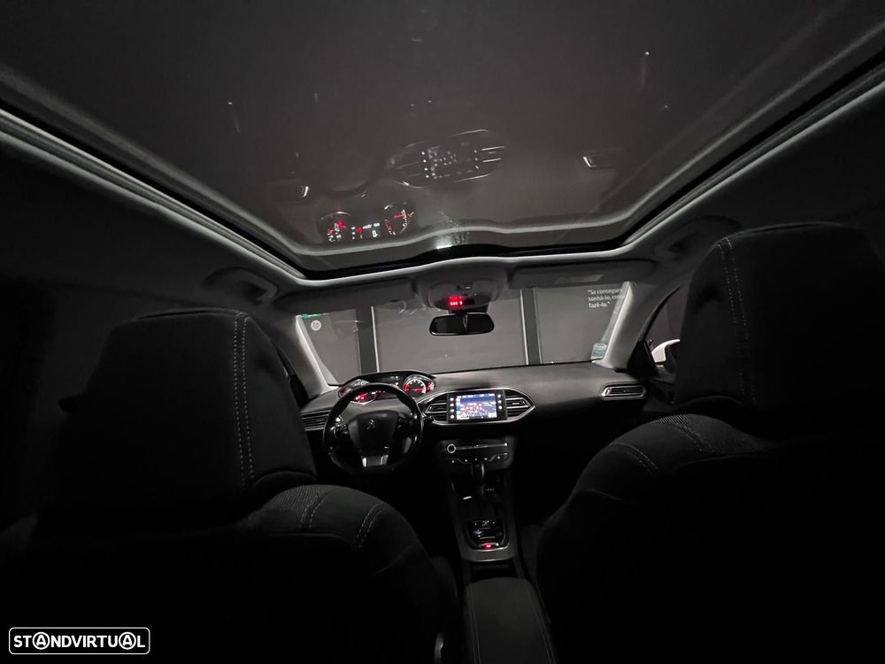 Peugeot 308 SW 1.2 PureTech Allure EAT6 - 19