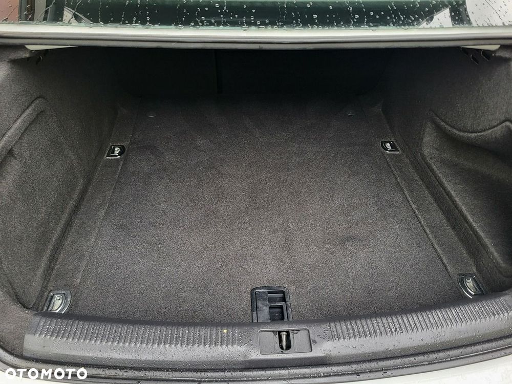 Audi A4 Allroad - 16