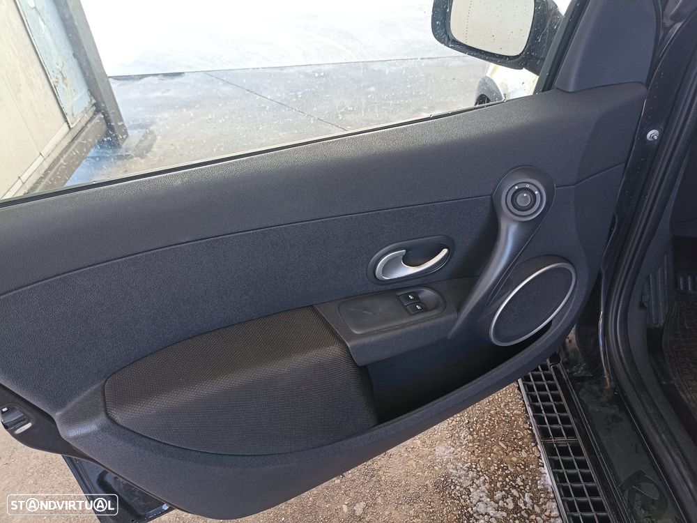 Renault Clio 1.2 16V Rip Curl - 10