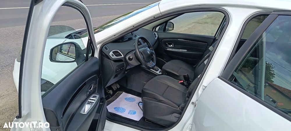 Renault Scenic - 6