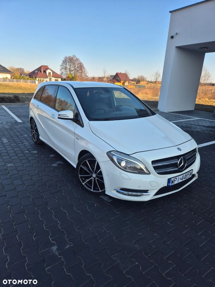 Mercedes-Benz Klasa B 180 - 4