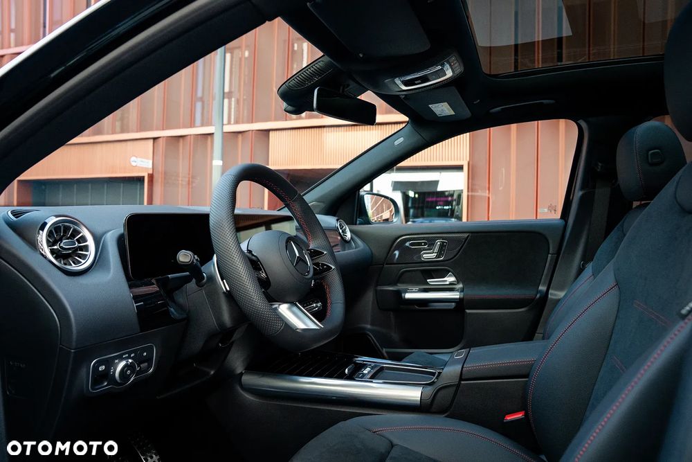 Mercedes-Benz GLA 200 mHEV AMG Line 7G-DCT - 4