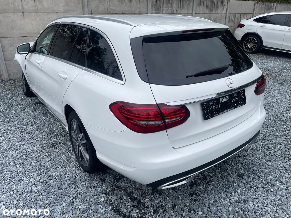 Mercedes-Benz Klasa C 300 d 4Matic 9G-TRONIC Avantgarde - 5