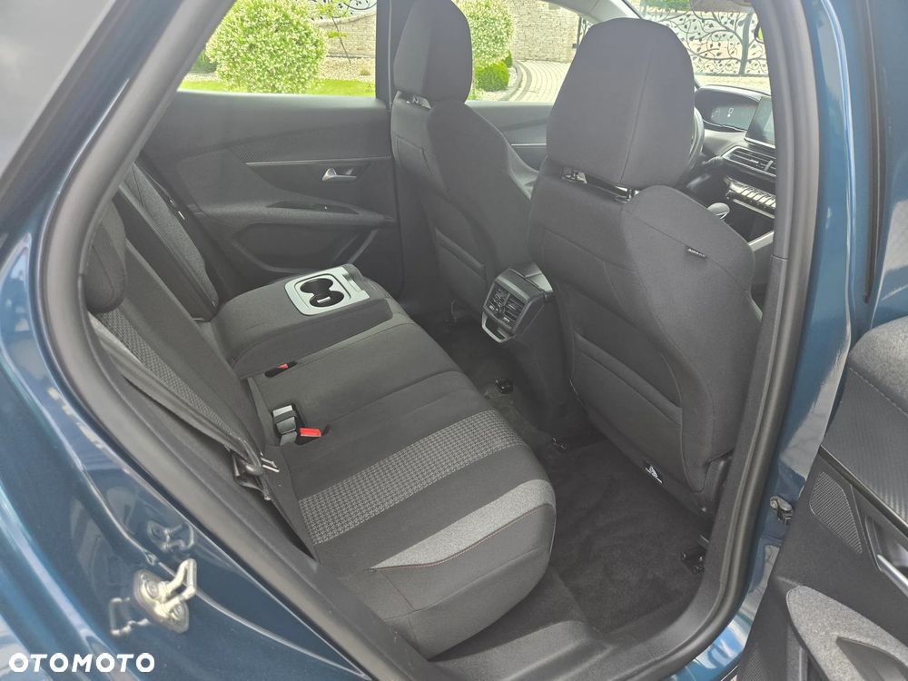Peugeot 3008 PureTech 130 Stop & Start GPF Active - 14