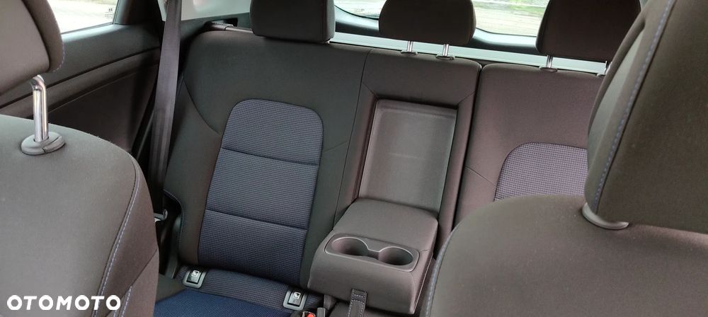 Hyundai Tucson 1.7 CRDI BlueDrive Comfort 2WD DCT - 33