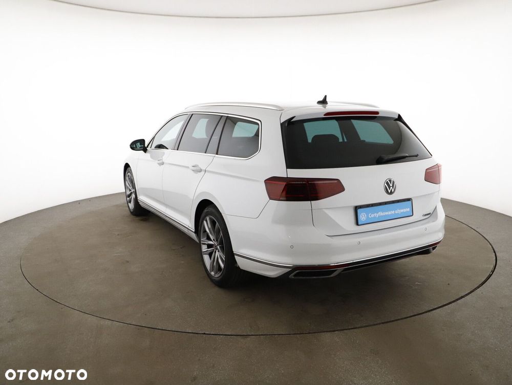 Volkswagen Passat Variant 2.0 TDI 4Mot Elegance DSG - 25