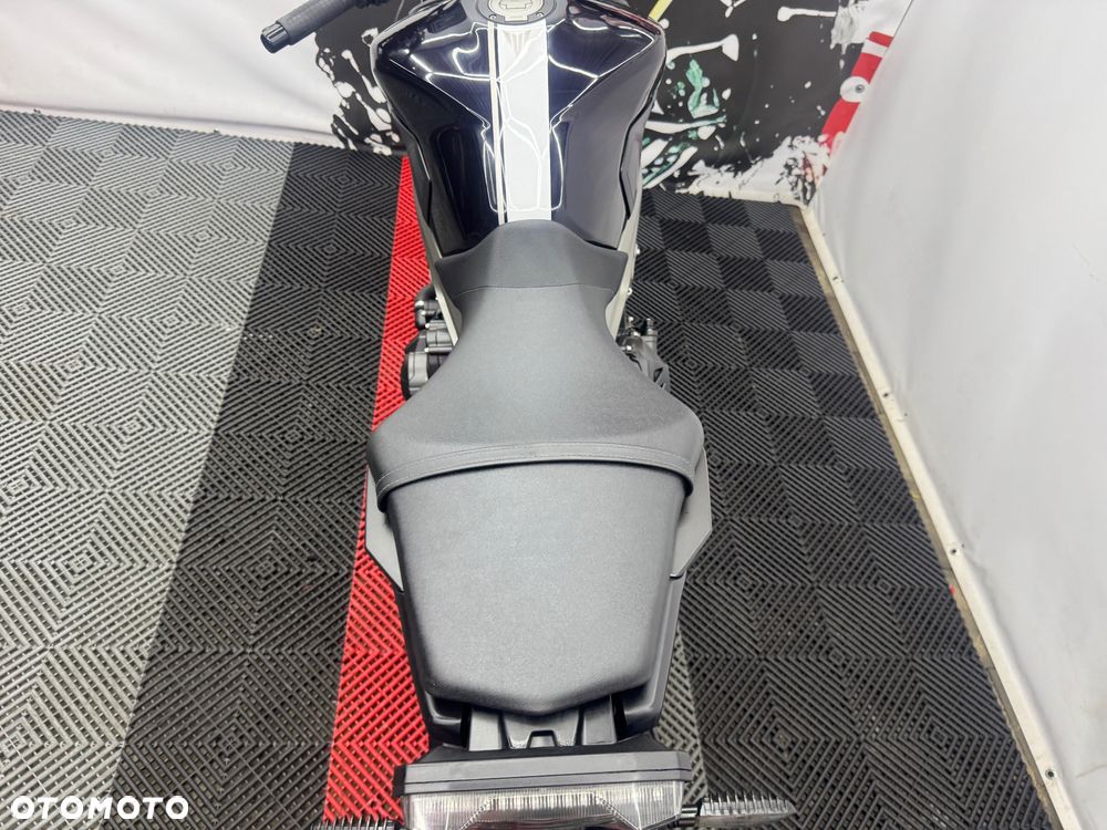 Yamaha MT - 21