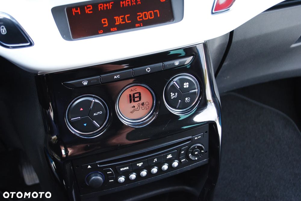 Citroën C3 1.4 Exclusive Gold-Edition - 18