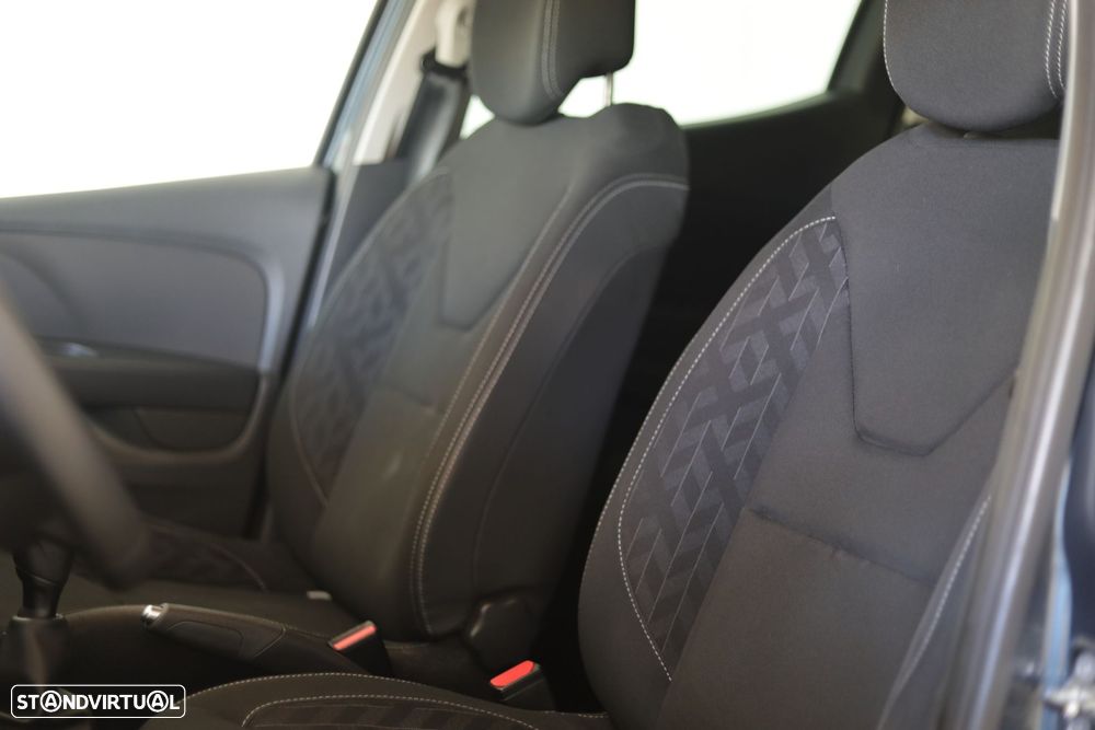 Renault Clio 0.9 TCe Limited Bi-Fuel - 19