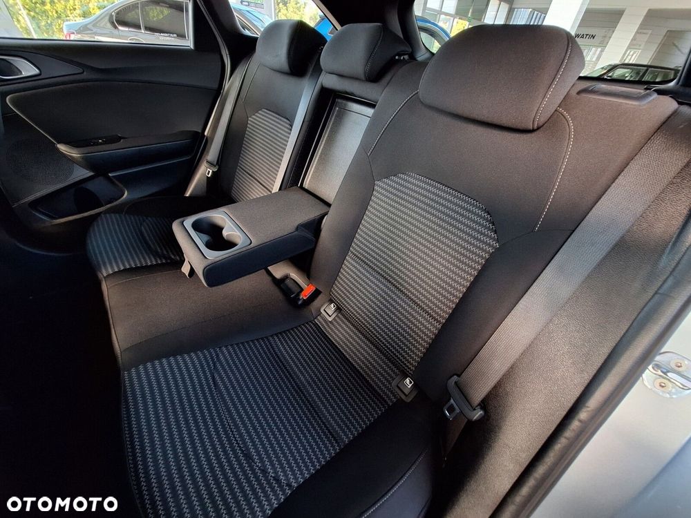 Kia Ceed 1.5 T-GDI M - 25