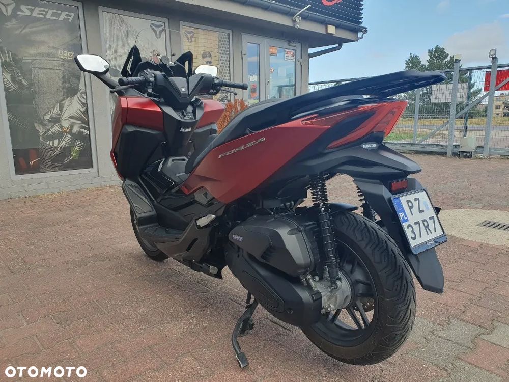 Honda NSS - 32