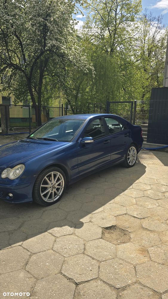 Mercedes-Benz Klasa C 220 CDI Classic - 2