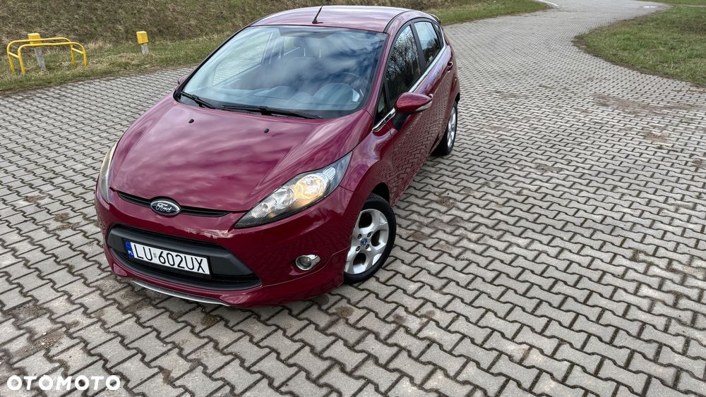 Ford Fiesta 1.4 Autom Champions Edition - 4