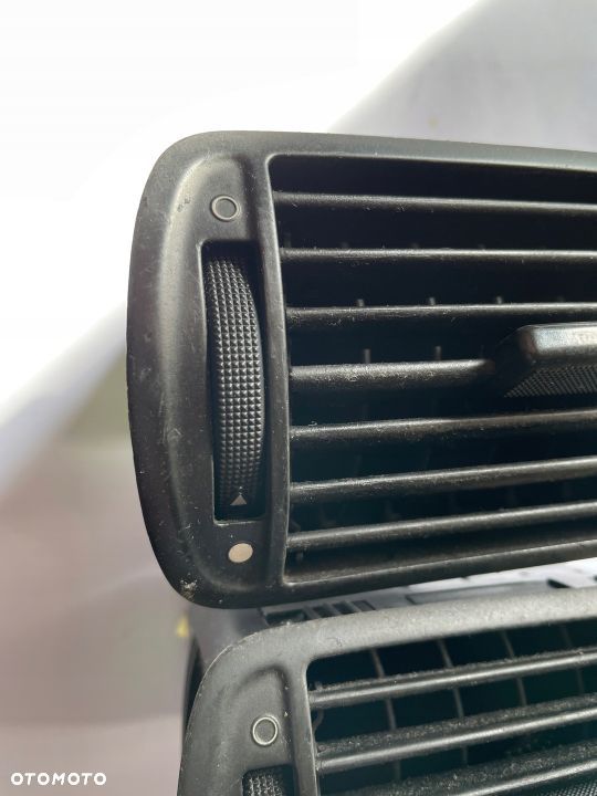 KRATKI NAWIEWU LEWA I PRAWA SEAT AUDI A3 8L0820901 - 3