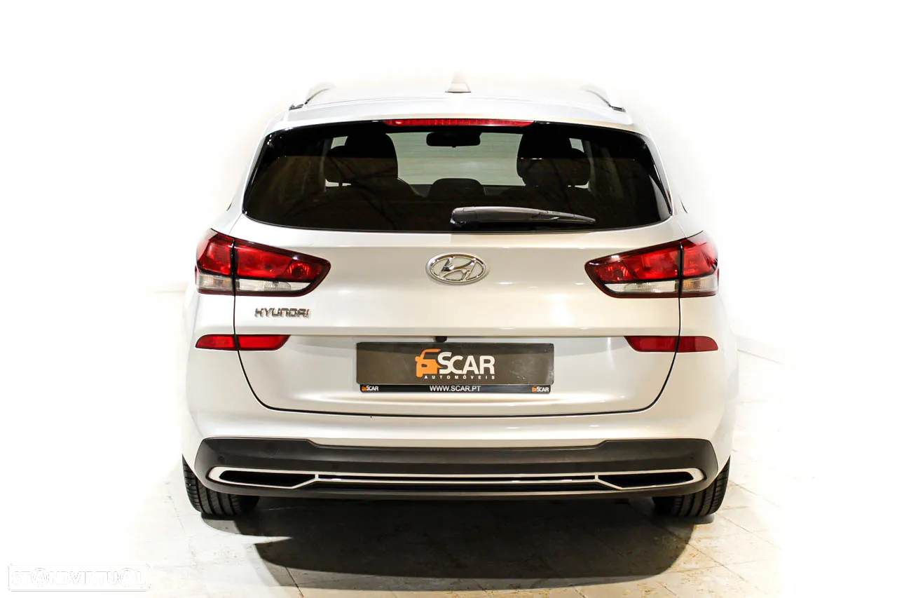 Hyundai i30 1.6 CRDI 48V-Hybrid Trend - 4