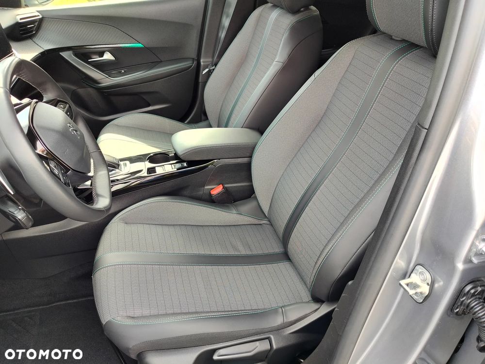 Peugeot 2008 1.2 PureTech Allure Pack S&S EAT8 - 17