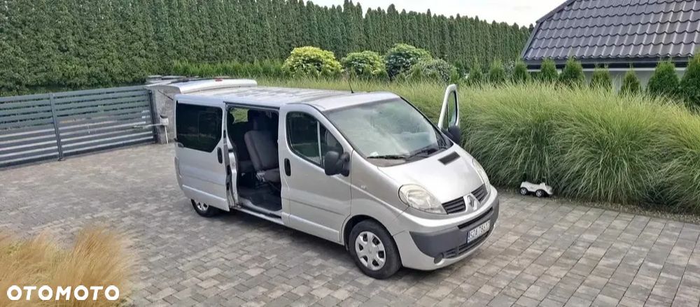 Renault Trafic - 2