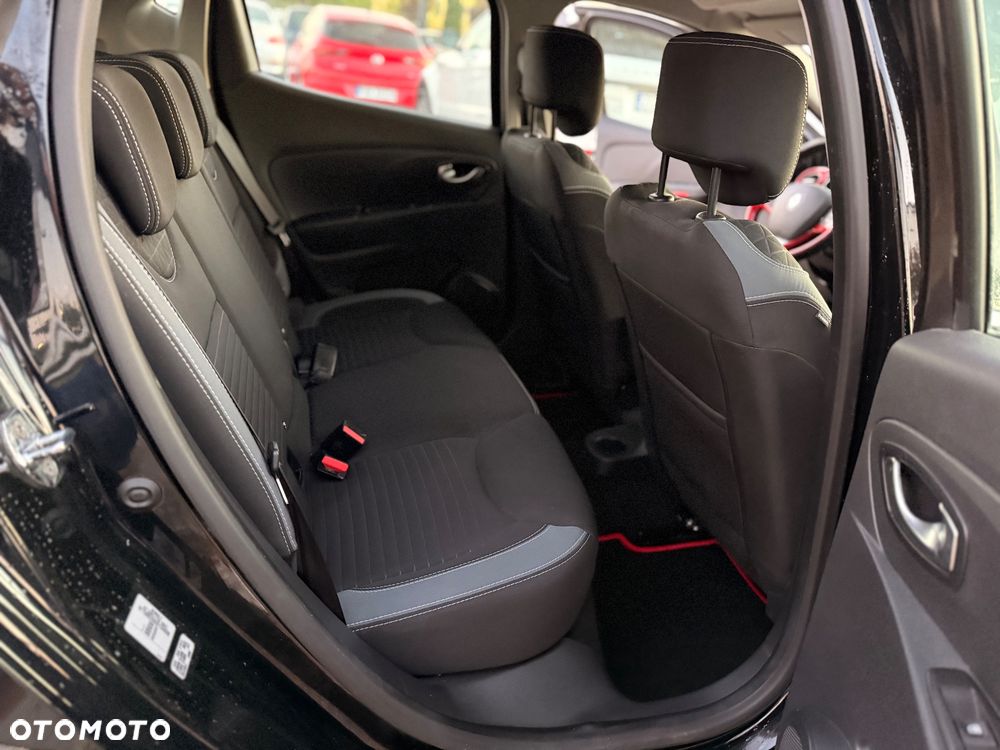Renault Clio - 26
