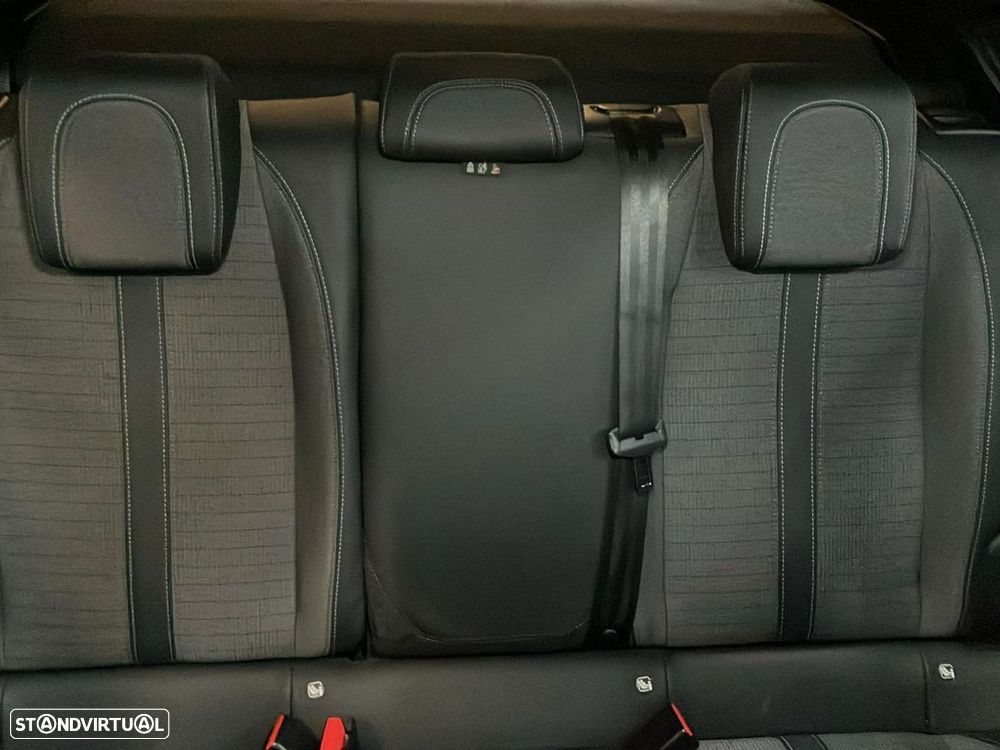 Peugeot e-2008 50 kWh Allure - 15