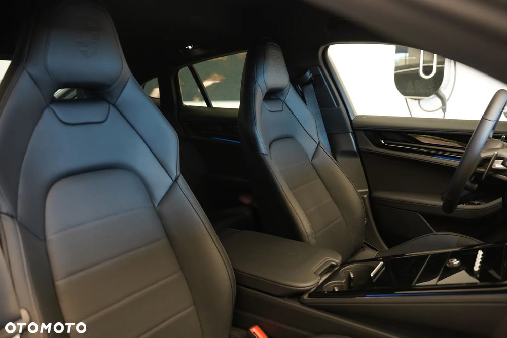 Porsche Panamera 4 - 18