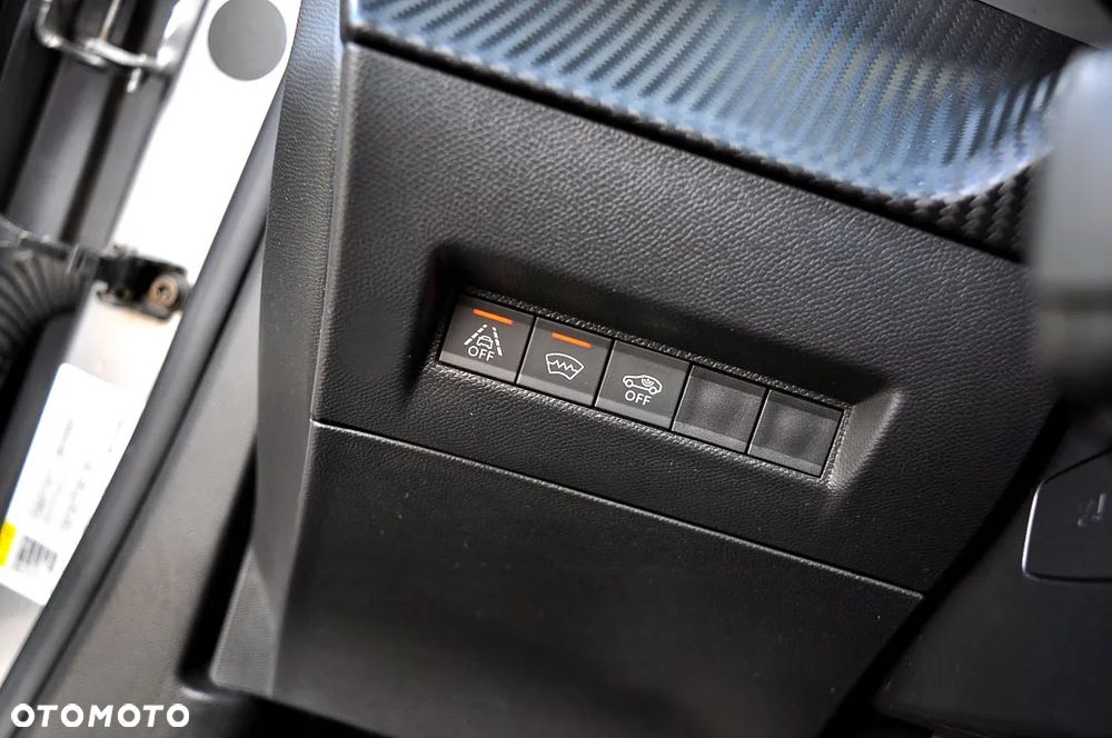 Peugeot 2008 1.5 BlueHDi GT S&S - 30