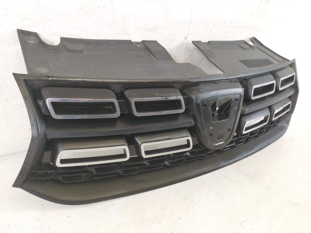 Grila Radiator Dacia  Logan 2 facelift 2017 2018 2019 2020 Originala I - 4