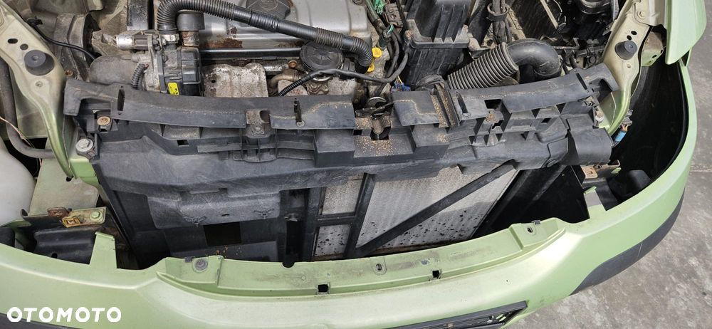 CITROEN C3 02 - 05 1.1 8V HFX - OSLONA PRZECIWSLONECZNA LEWA PRAWA - 22