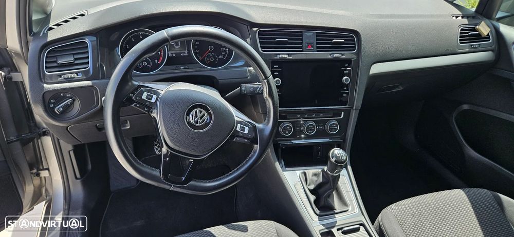 VW Golf 1.0 TSI Confortline - 4