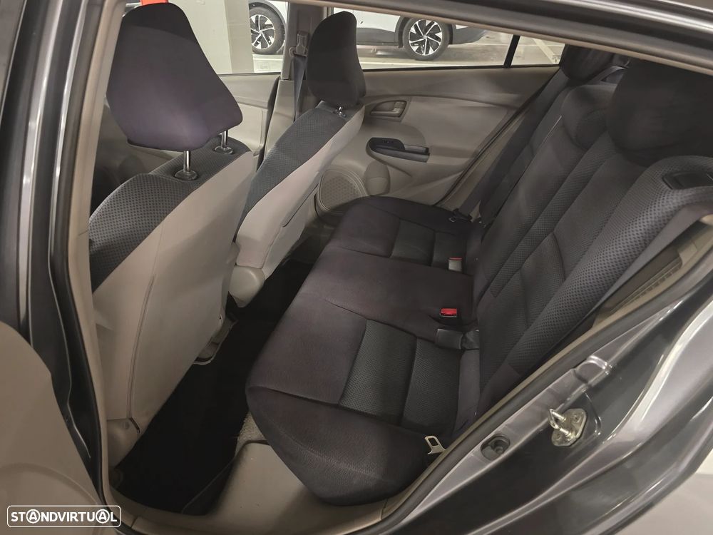Honda Insight - 5