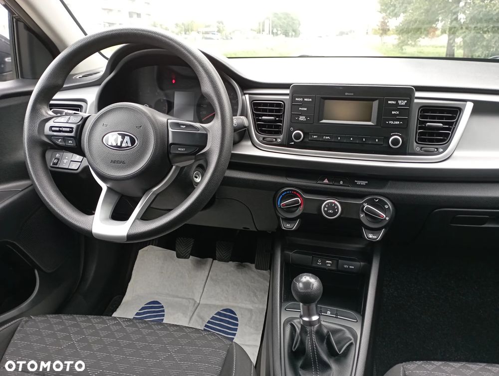 Kia Rio - 24