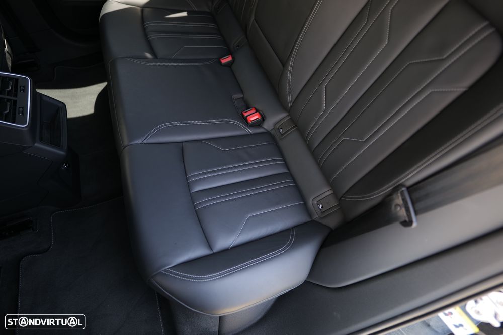 Audi e-tron 55 quattro S line - 19