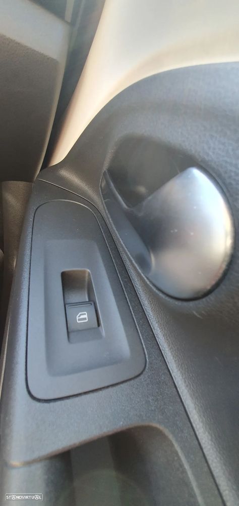 VW Up! 1.0 BlueMotion Move - 25