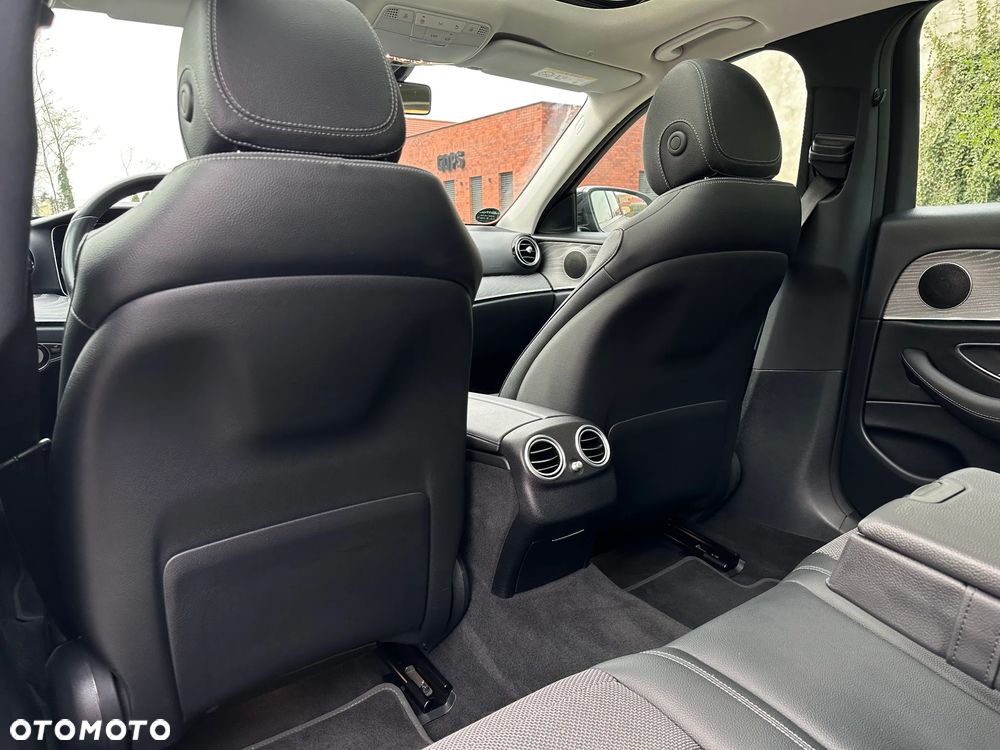 Mercedes-Benz Klasa E - 13