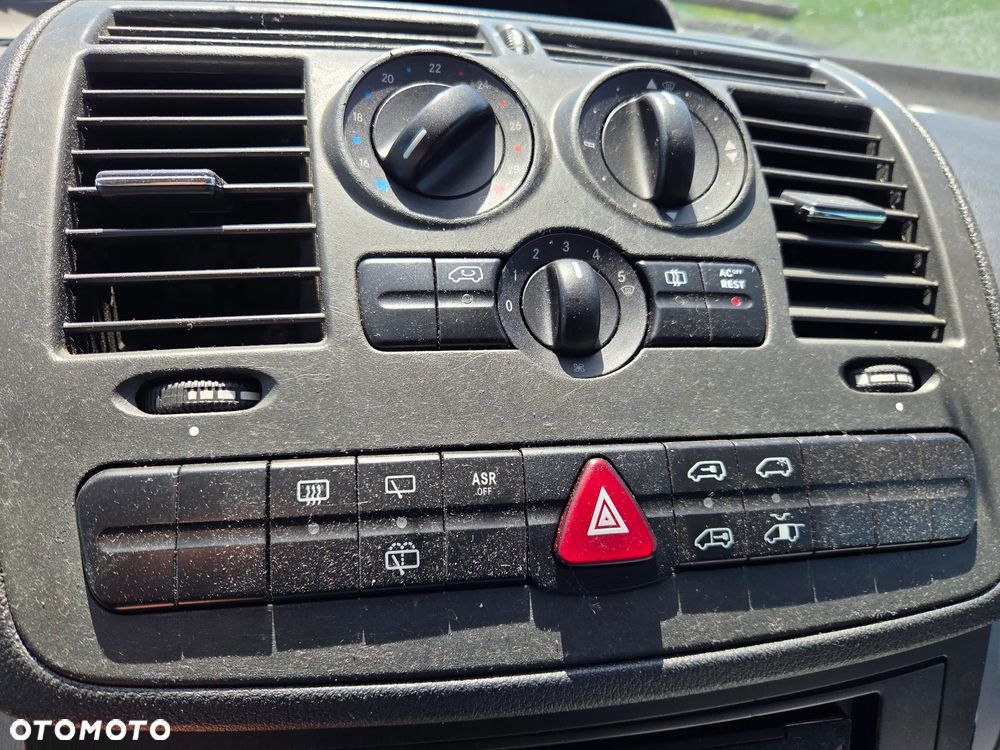 Mercedes-Benz Vito - 17