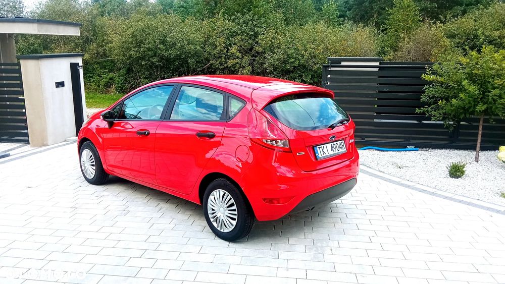 Ford Fiesta 1.4 TDCi Ambiente - 7