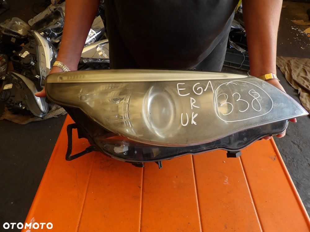 BMW - E60 - LIFT - H7 - PĘKNIĘTE SZKŁO - PRAWA LAMPA PRZEDNIA - UK - 7177730 - 1