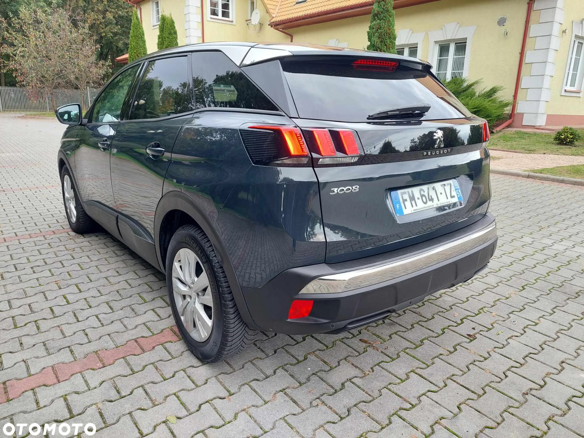 Peugeot 3008 1.5 BlueHDi Active S&S EAT8 - 3