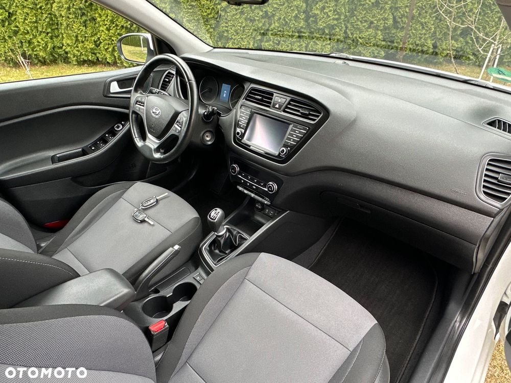 Hyundai i20 1.4 Wersja Jubileuszowa - 29