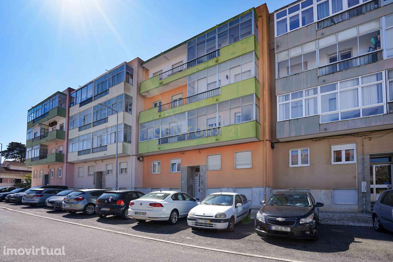 Apartamento T2 para Venda em Mem-Martins - Grande imagem: 2/33